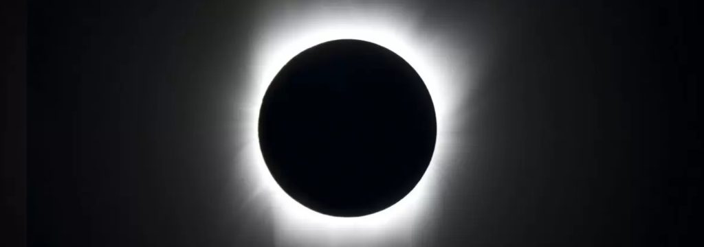 Totality: the view of the sun when a total solar eclipse has arrived.
Credit: NOAA
